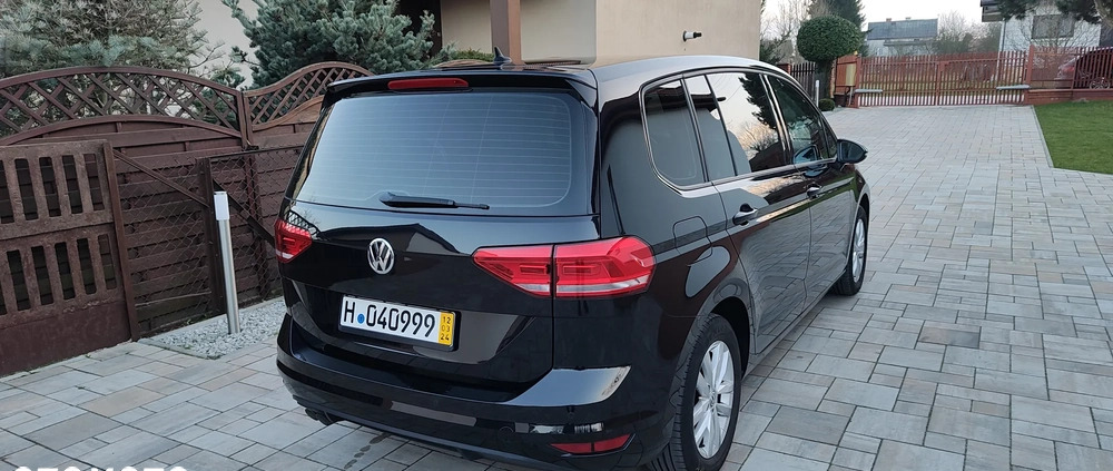 Volkswagen Touran cena 58500 przebieg: 226000, rok produkcji 2015 z Końskie małe 379